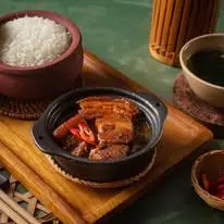 Hình ảnh Cơm niêu thịt kho