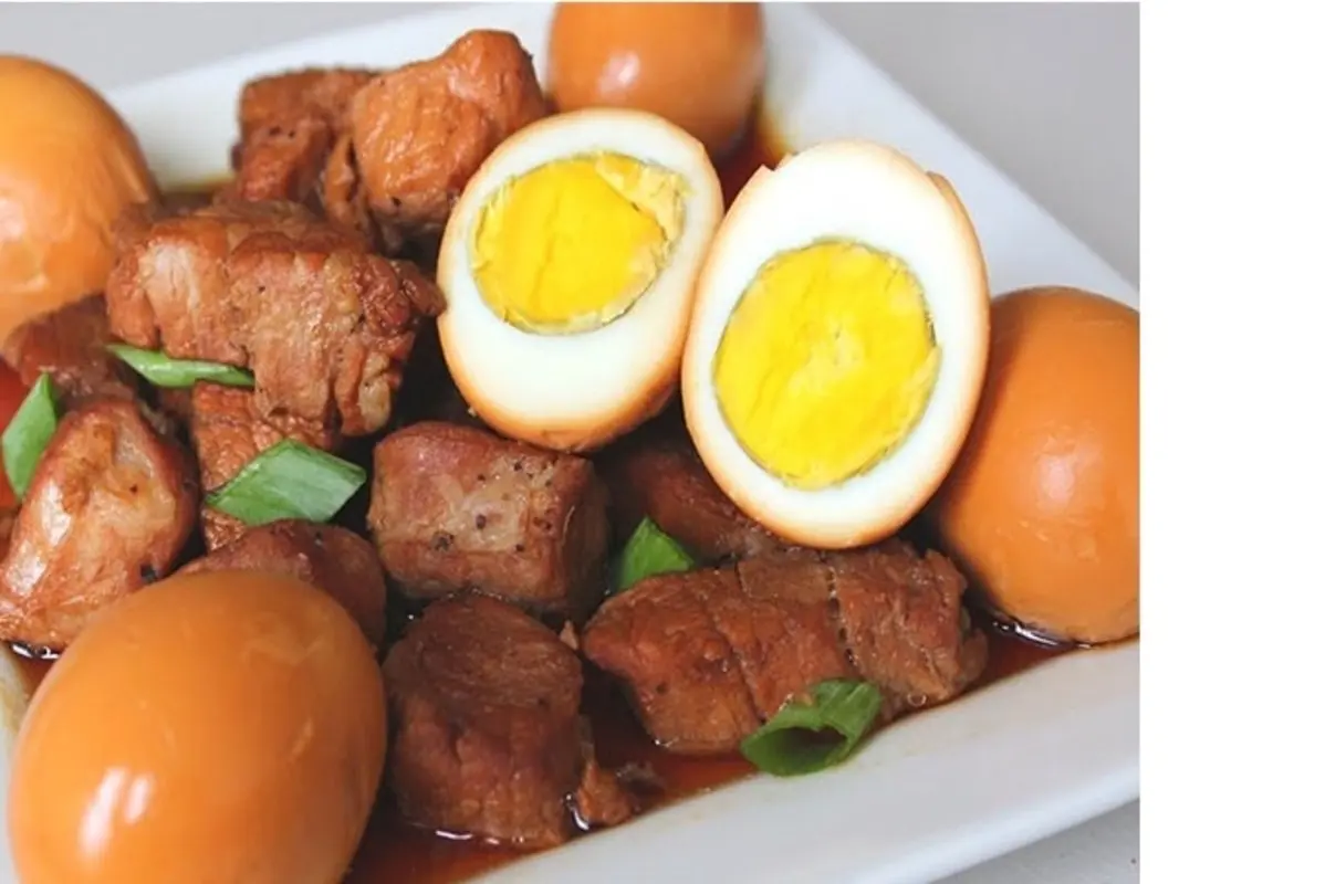 Hình ảnh Cơm thịt kho trứng