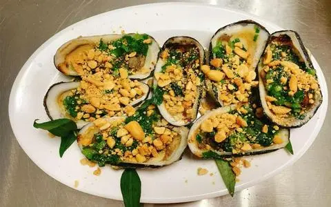 Hình ảnh Sò dẹo nướng mỡ hành