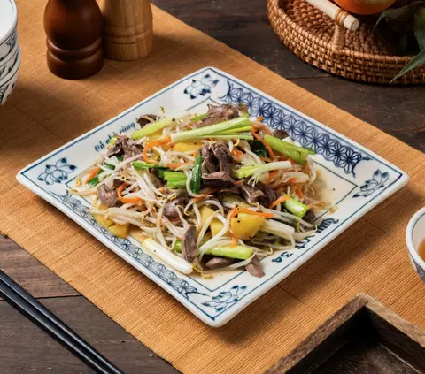 Hình ảnh Tim vịt xào hành mùi