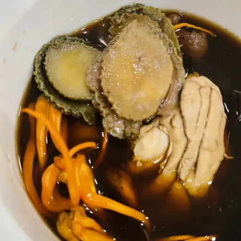 Hình ảnh Bào ngư óc heo tiềm thuốc Bắc