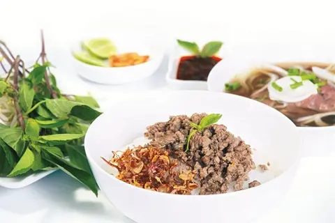 Hình ảnh Phở khô bò