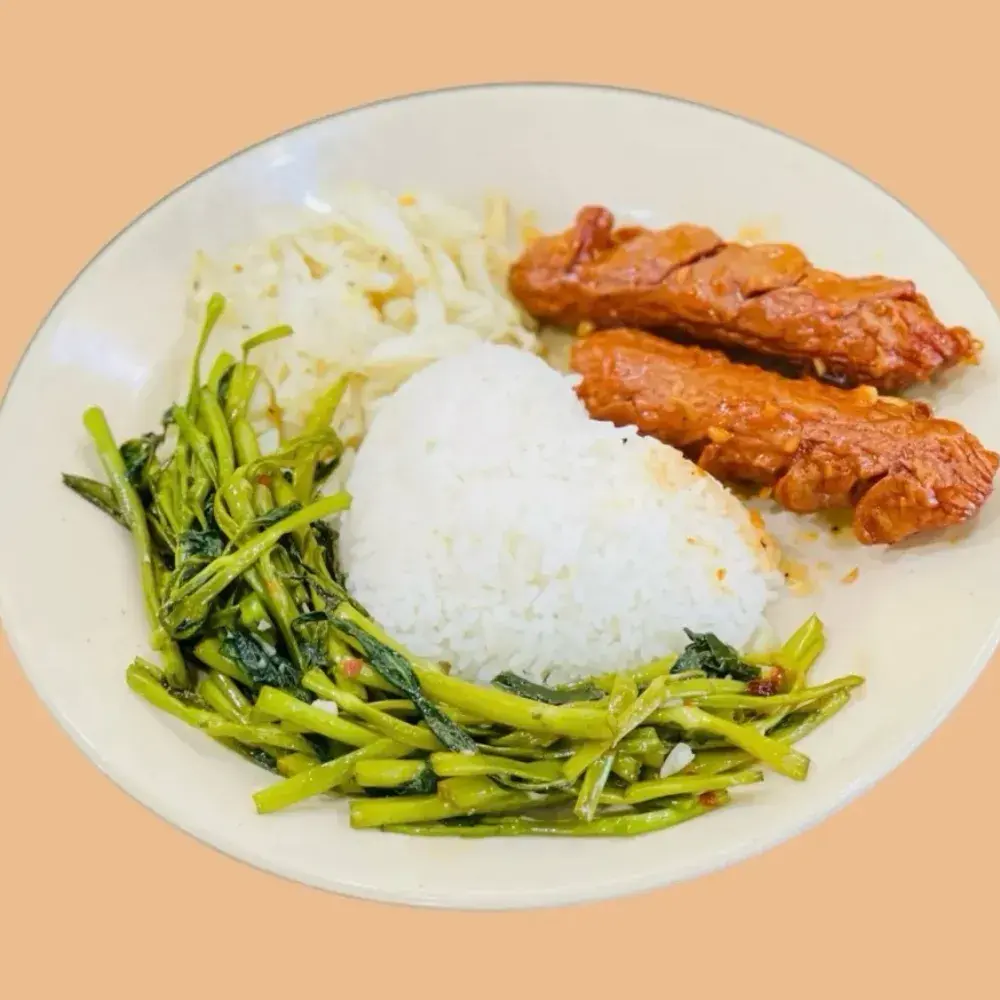 Hình ảnh Cơm xúc xích chay