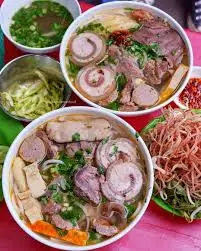 Hình ảnh Bún bò bắp chả