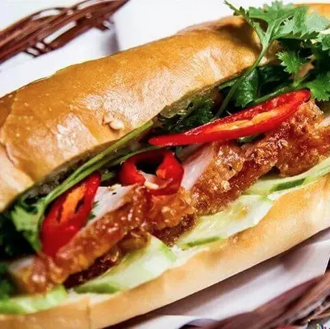 Hình ảnh Bánh mì heo quay