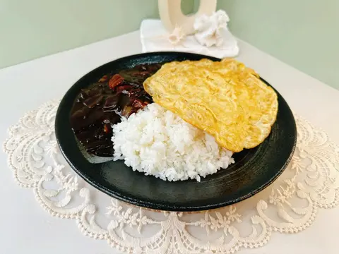 Hình ảnh Cơm trộn sốt tương đen