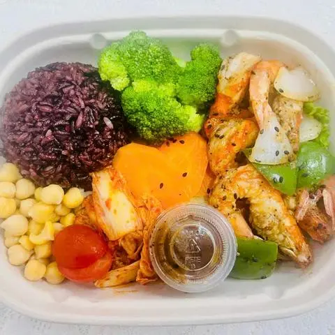 Hình ảnh Cơm lứt tím tôm sốt tiêu