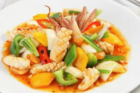 Hình ảnh Cơm mực xào chua ngọt