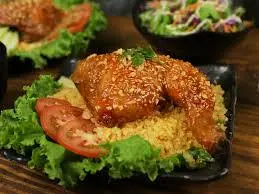 Hình ảnh Cơm tỏi đùi gà