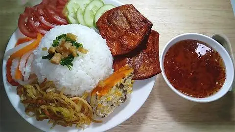 Hình ảnh Cơm tấm chả