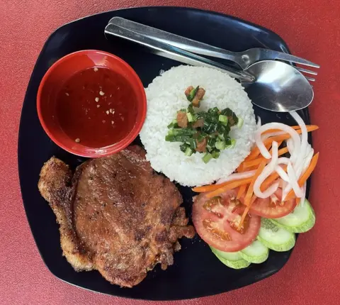 Hình ảnh Cơm sườn - nước sâm