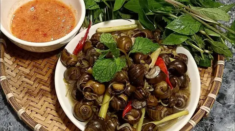 Hình ảnh Ốc lác xào sả ớt