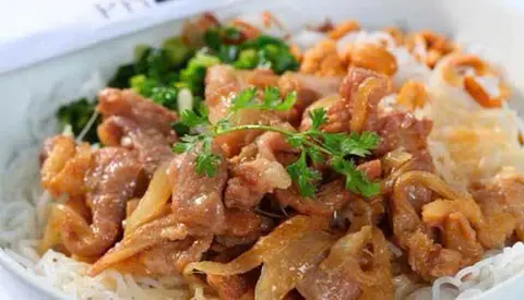 Hình ảnh Bún thịt xào