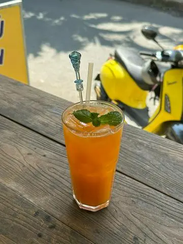 Hình ảnh Nước ép thơm - cà rốt