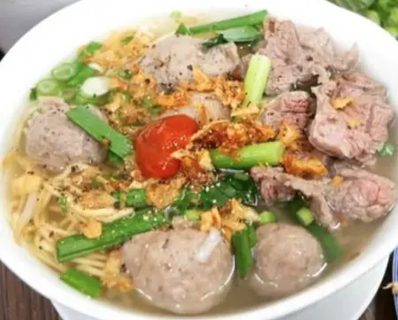 Hình ảnh Mì tươi giò heo +bò viên +huyết