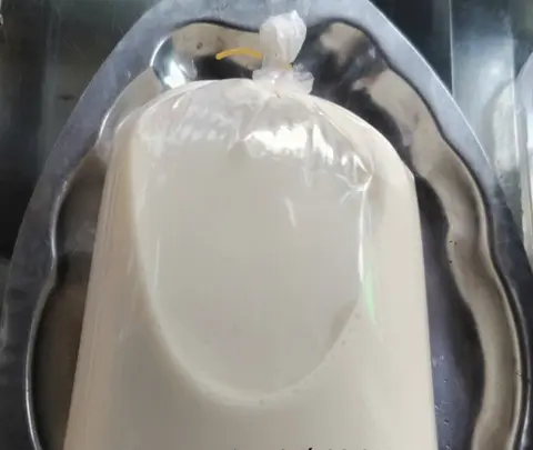 Hình ảnh Sữa nguyên chất không đường