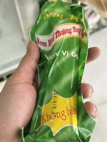 Hình ảnh Nem Huế thượng hạng cây 180gr