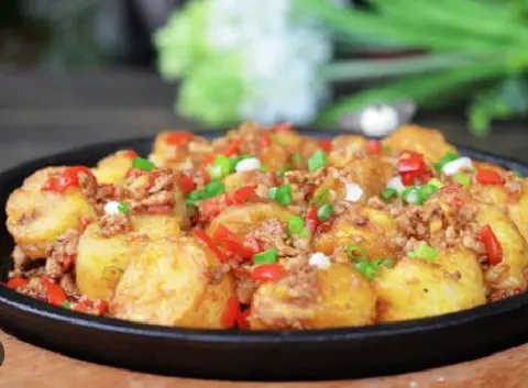 Hình ảnh Đậu khuôn sốt cà chua thịt bằm
