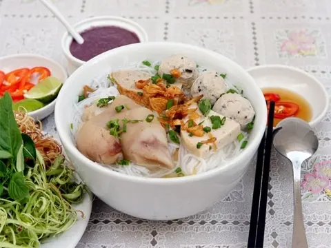 Hình ảnh Bún - bánh canh thập cẩm
