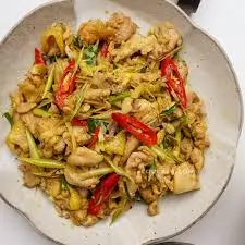 Hình ảnh Gà xào sả ớt cay