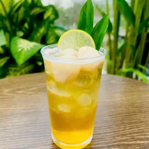 Hình ảnh Trà vải sen