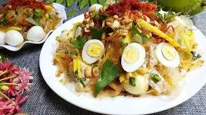 Hình ảnh Bánh tráng trộn thập cẩm
