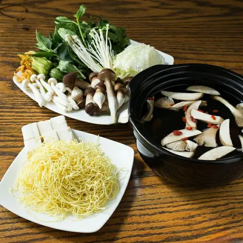 Hình ảnh Lẩu nấm mối