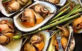 Hình ảnh Sò lông hấp sả rau muống