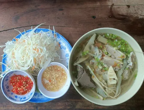 Hình ảnh Bún măng vịt
