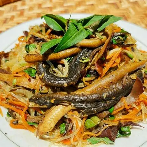 Hình ảnh Miến xào lươn lớn