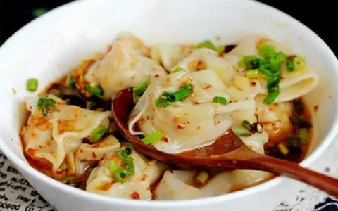 Hình ảnh Hoành thánh viên nước chay