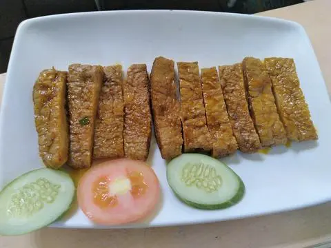 Hình ảnh Sườn rim nước dừa - Coconut soy ribs