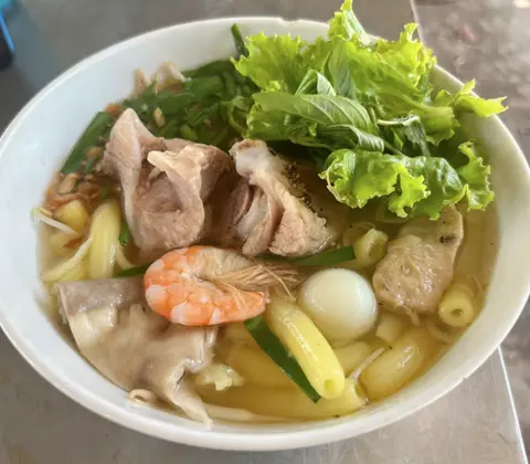 Hình ảnh Nui thập cẩm