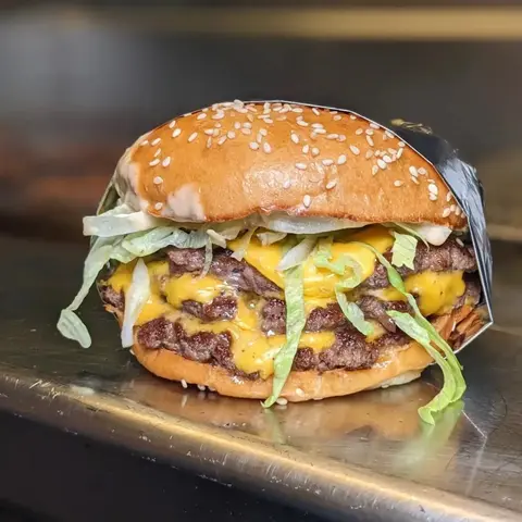 Hình ảnh Burger bò 3 tầng - Meatlove burger