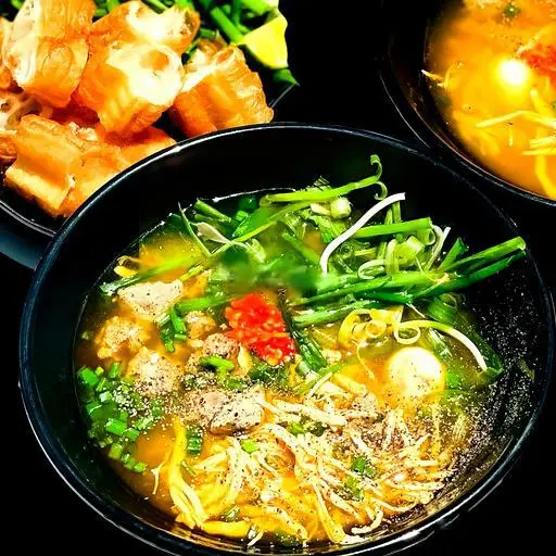 Hình ảnh Bánh canh Hà Lan xíu mại giò heo