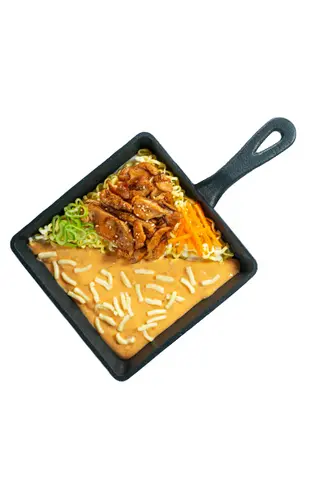Hình ảnh Mì trộn xốt phô mai