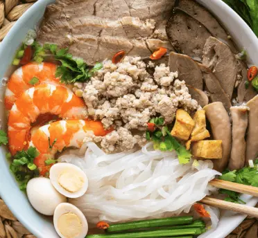 Hình ảnh Hủ tiếu Nam Vang nước thập cẩm sườn