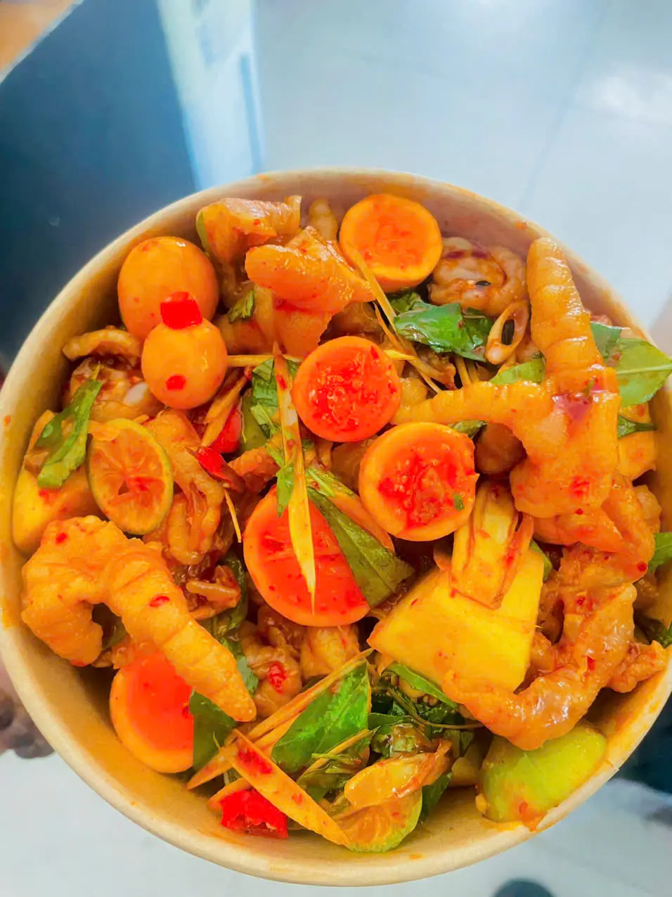 Hình ảnh Chân gà sốt Thái rút xương