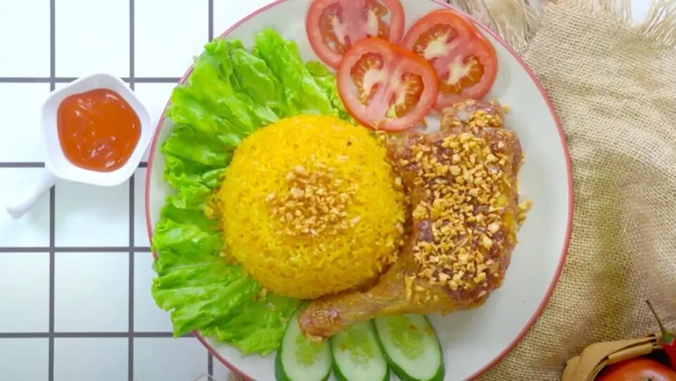 Hình ảnh 3phan cơm gà đùi tỏi sốt mắm tỏi