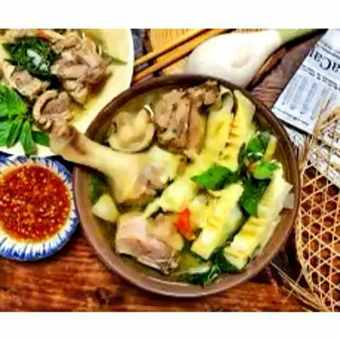Hình ảnh Lẩu măng vịt