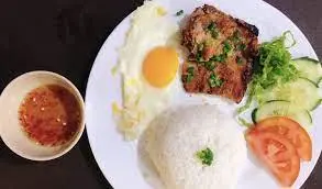 Hình ảnh Cơm sườn trứng