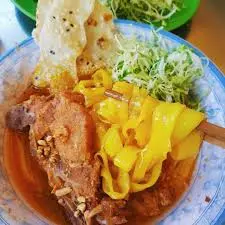 Hình ảnh Mì quảng sườn nhiều mì