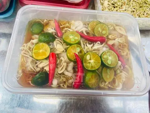 Hình ảnh Chân gà sả tắc
