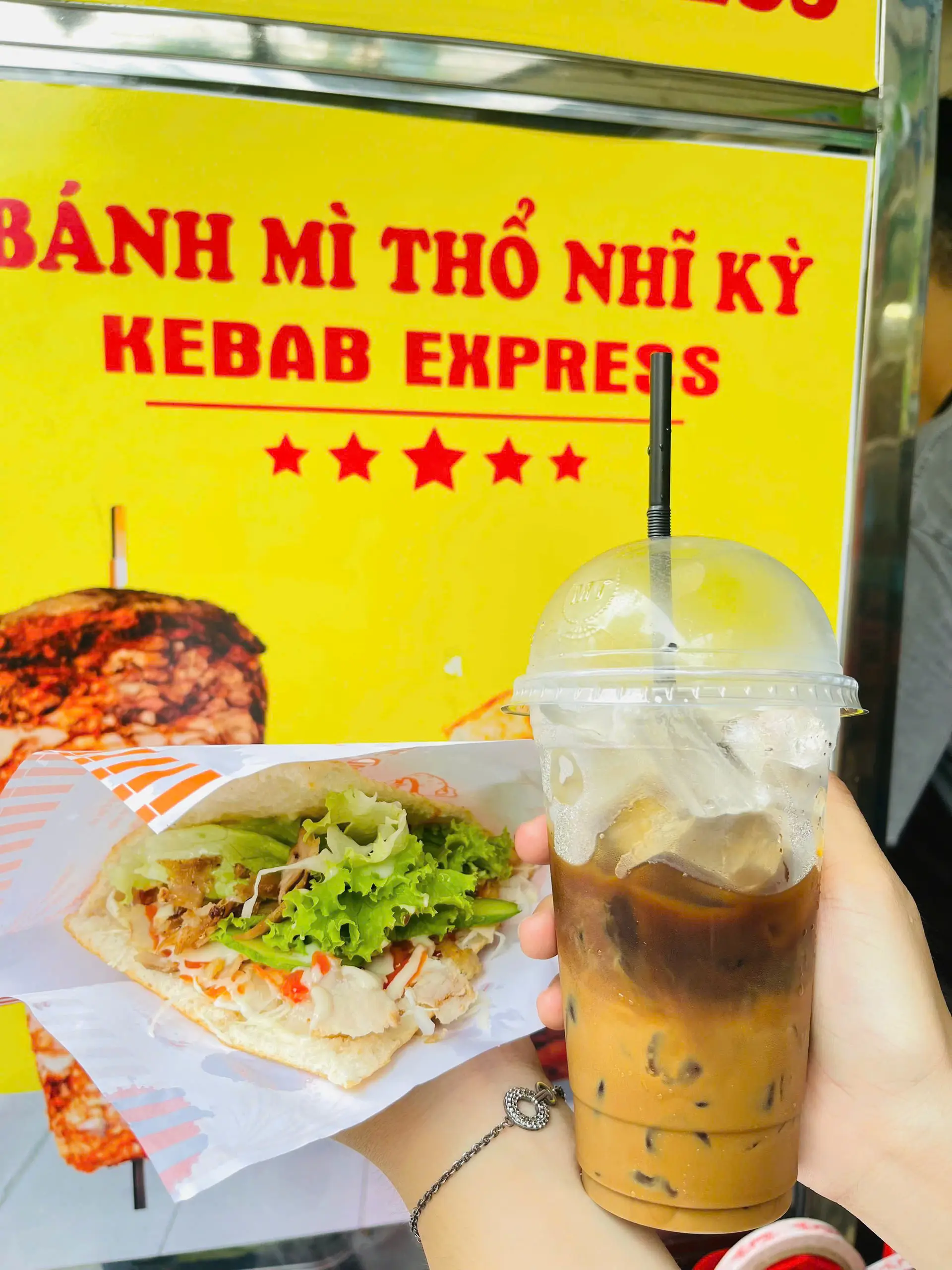 Hình ảnh Bánh mì kebab - cafe sữa