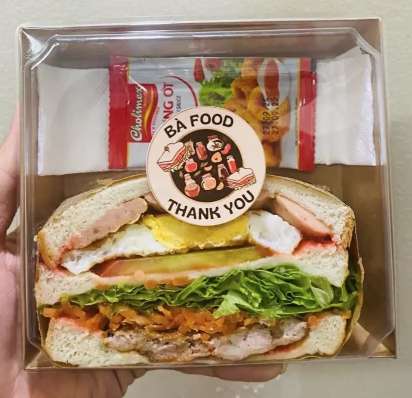 Hình ảnh Sandwich thập cẩm