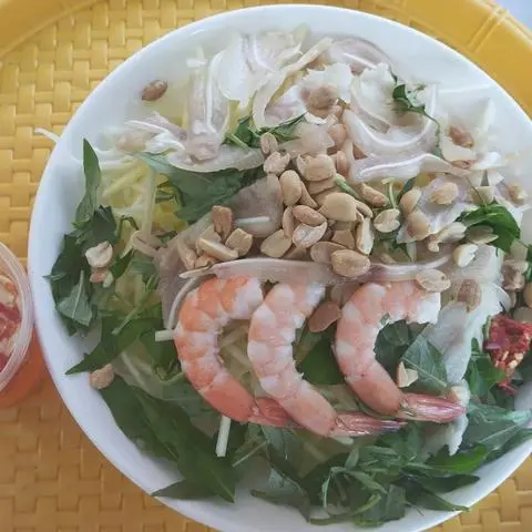 Hình ảnh Gỏi đu đủ tôm - tai heo
