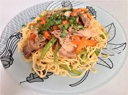 Hình ảnh Mì trộn heo xào