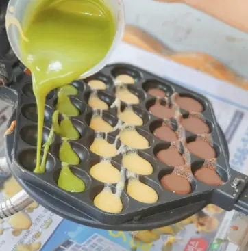 Hình ảnh Bánh trứng mix 3 vị: socola ,trà xanh và truyền thống