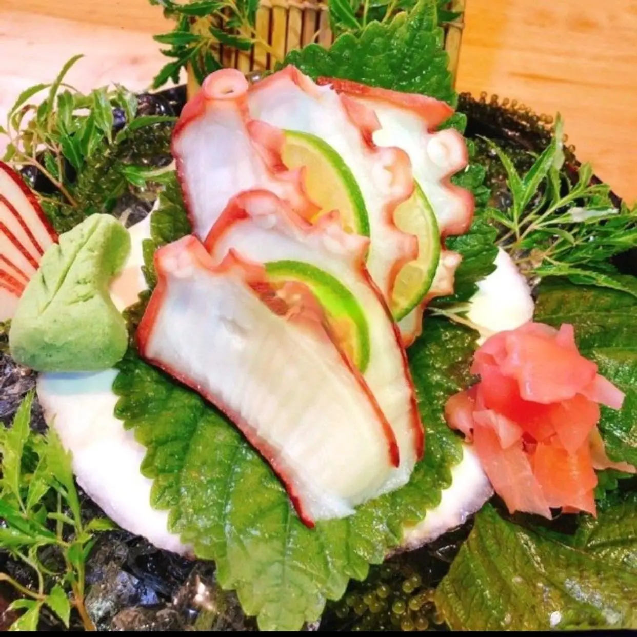 Hình ảnh Tako Sashimi (Bạch Tuộc -5 Miếng)