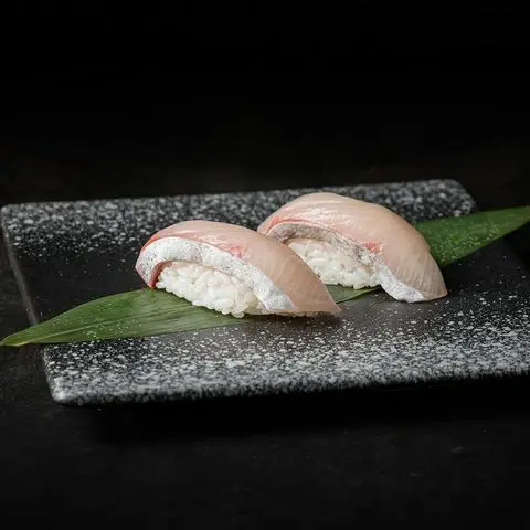 Hình ảnh Nigiri cá hồng Nhật - 2 miếng